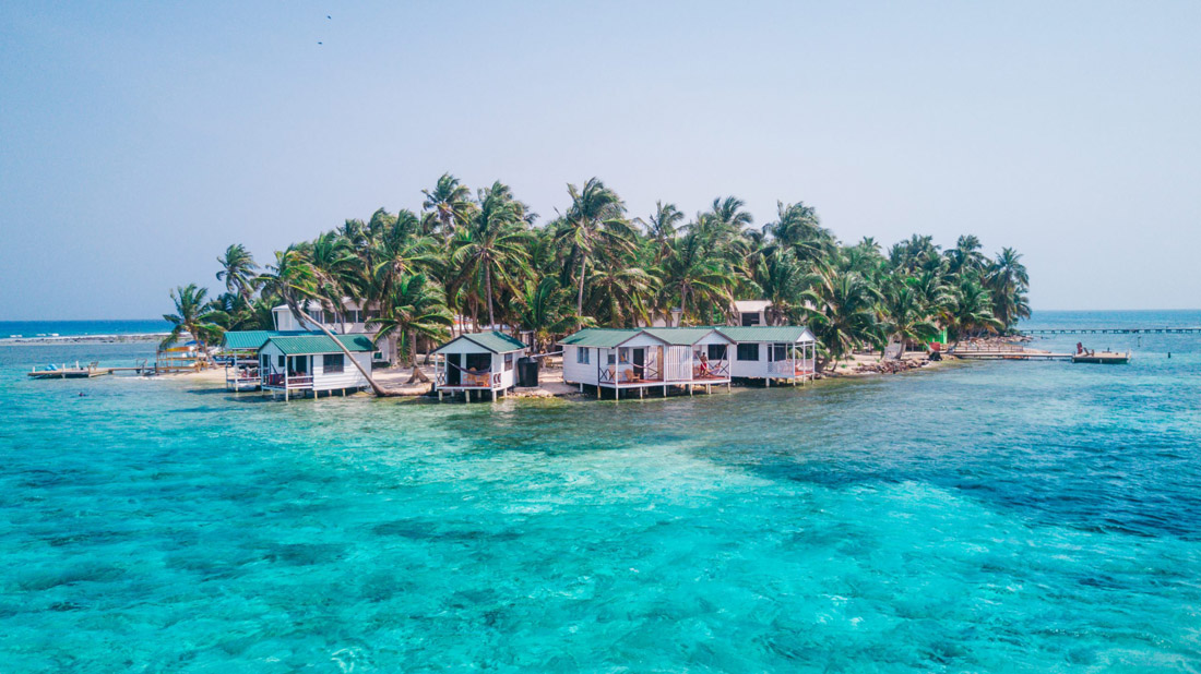 Tobacco Caye, a captivating island in the Belize Barrier Reef.