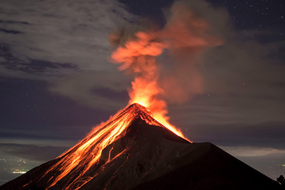 Volcano Fuego: Fiery lava flow following an eruption in Antigua, Guatemala