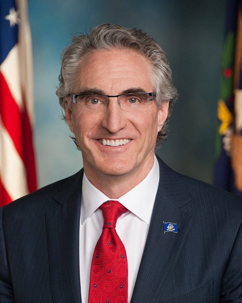 Doug Burgum, Republican Presidential Candidate 2024 - By Office of the Governor, State of North Dakota - The uploader on Wikimedia Commons received this from the author/copyright holder via photosubmissions., CC BY-SA 4.0, https://commons.wikimedia.org/w/index.php?curid=79995445